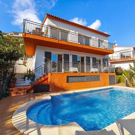 Pinzon, Gezellige Familievilla Met Groot Zwembad. Lloret de Mar